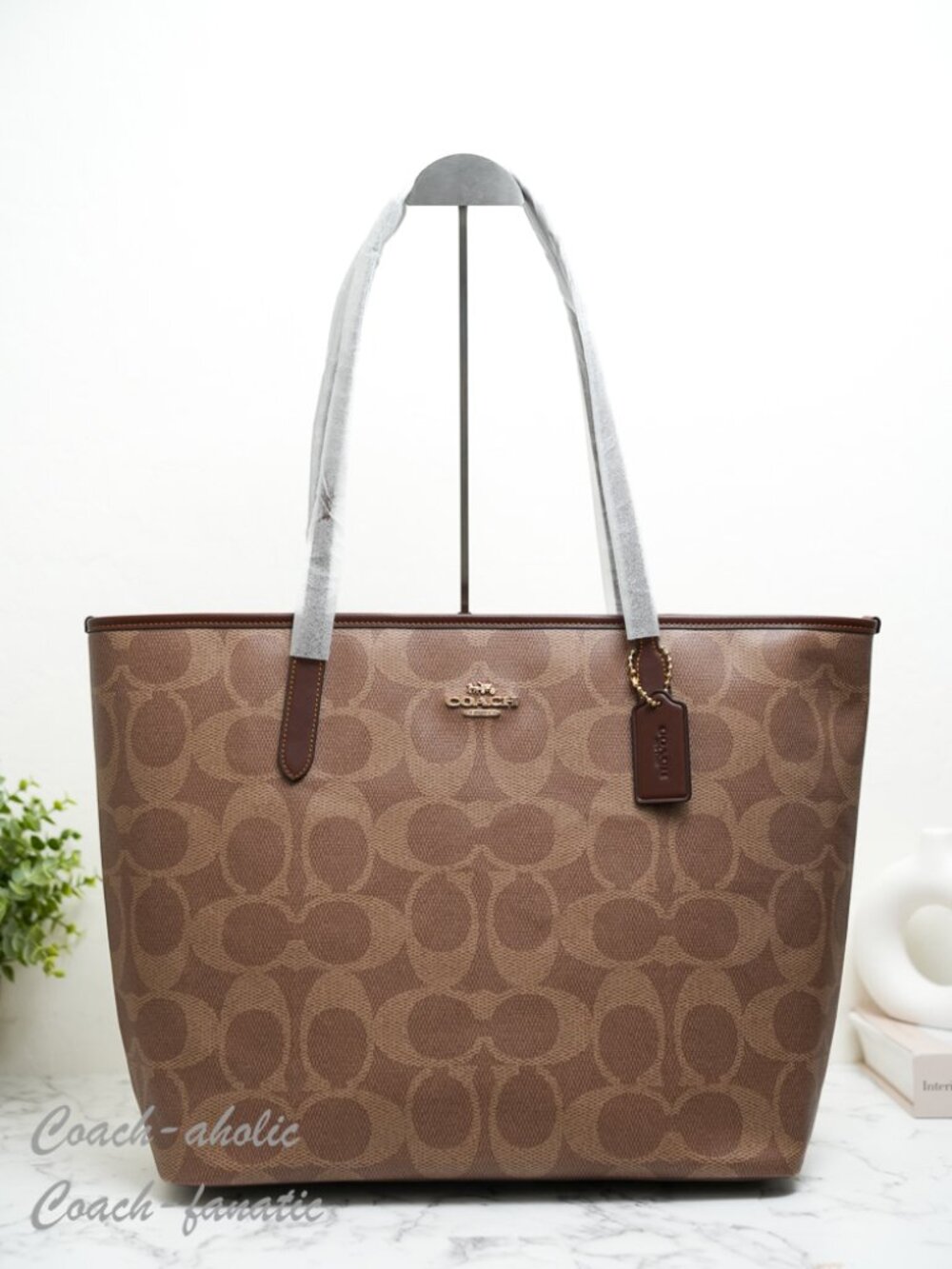 Coach CCD66 Large City Tote Bag In Maxi Signature Canvas Tan/Brown NWT